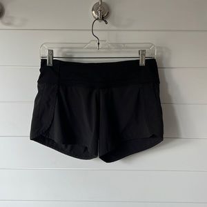 Lululemon size 4 pace shorts